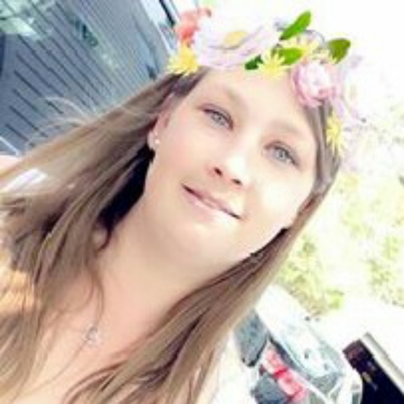 Meet your Posher, Bri - Picture 1 of 1